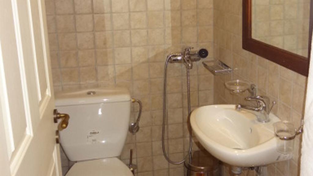 Sterna Appartement Asprogerakata Buitenkant foto